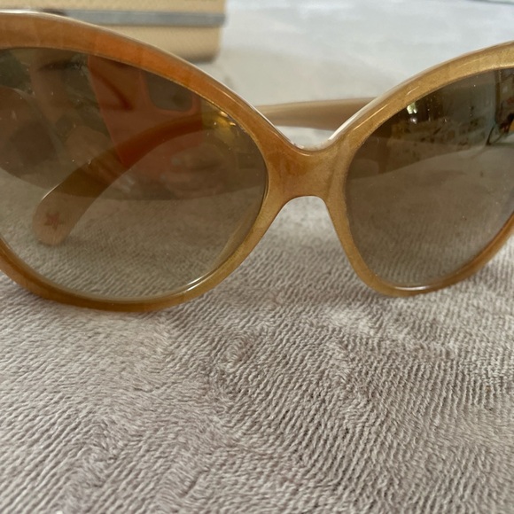 Jimmy Choo Elegant Brown Sunglasses "Julie" - Picture 6 of 9